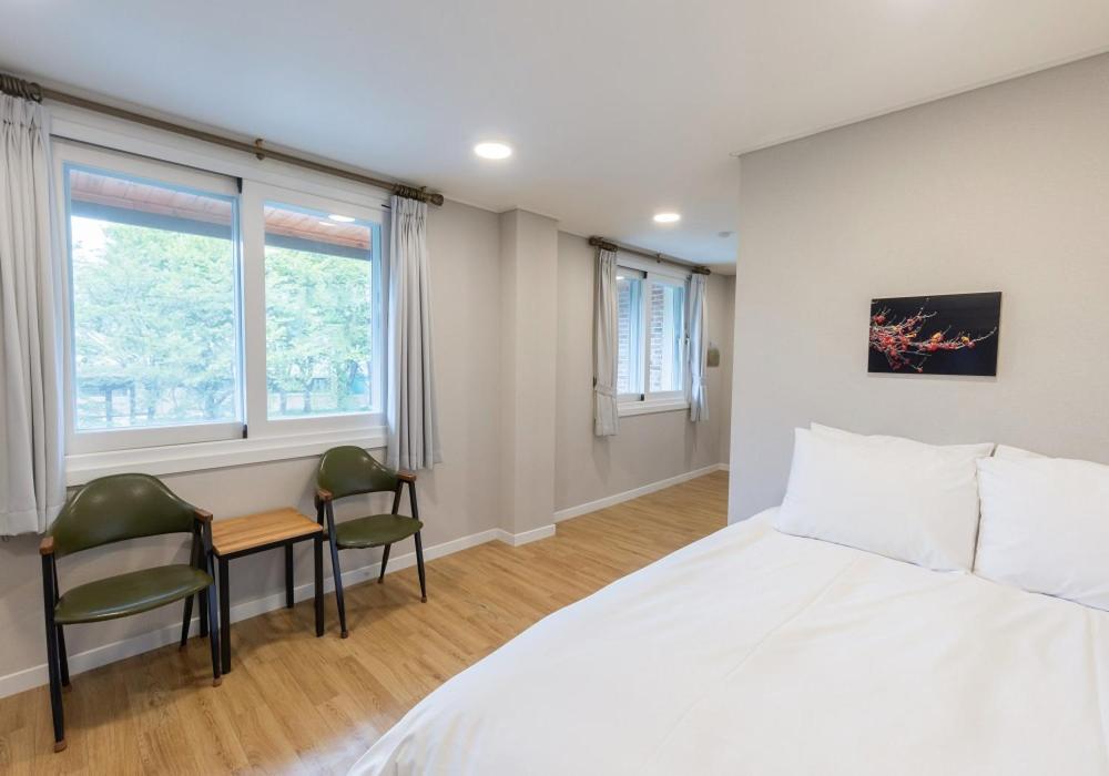 Отель Camp Jirisan Parkview Gurye Экстерьер фото